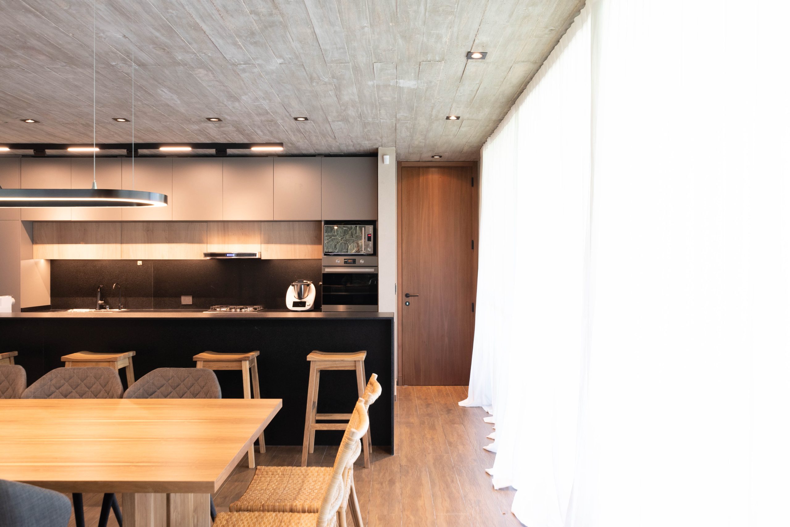 CASA L – Valle Escondido